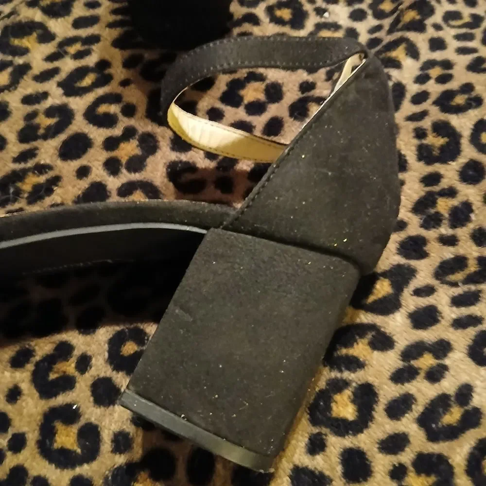 CL By Laundry Heels Size 9